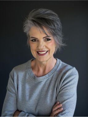 Meet your Posher, Rhonda